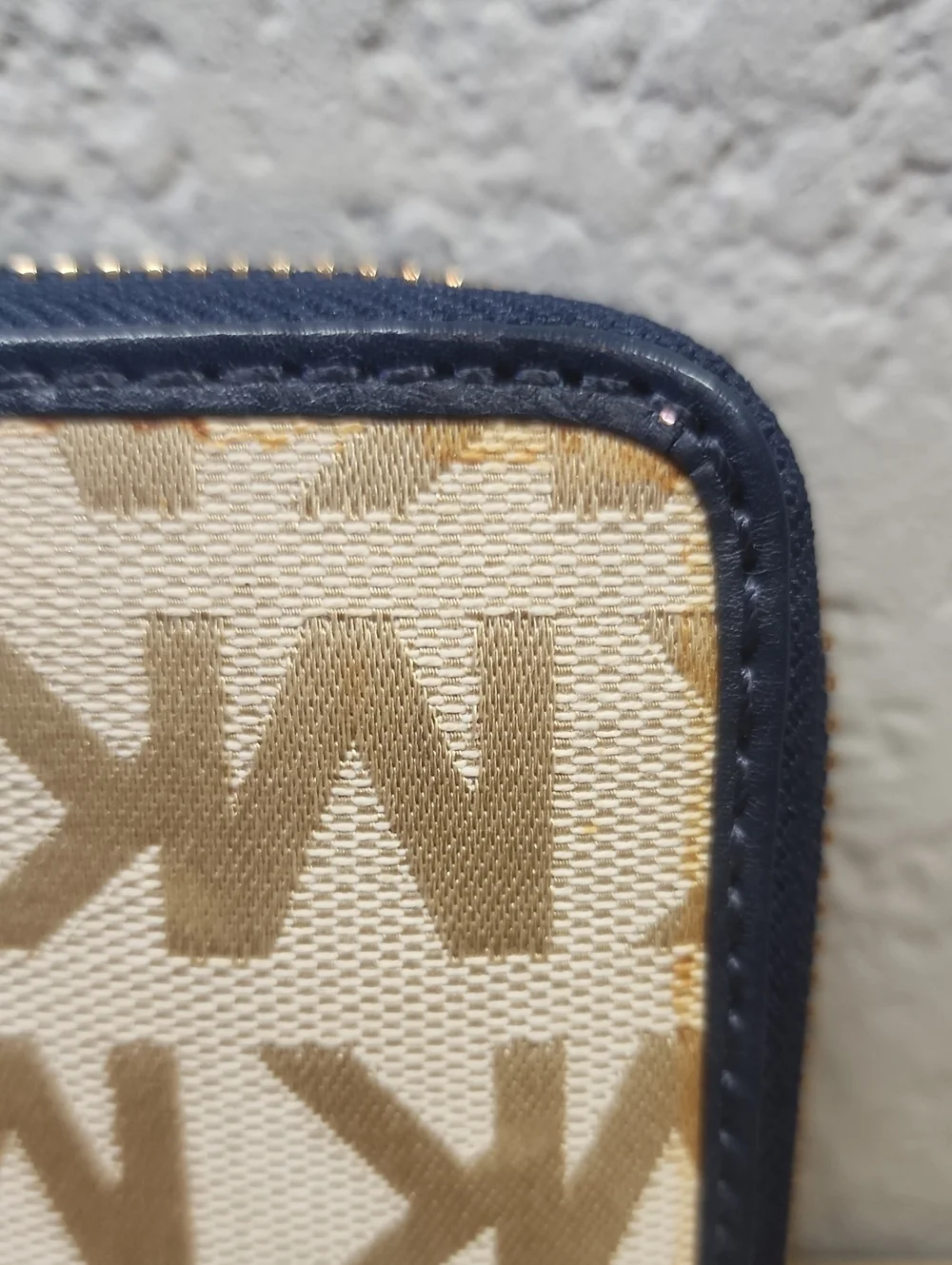 Michael Kors Beige MK Logo Zip Wallet with Navy Trim